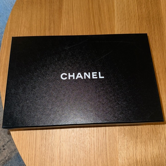 Chanel White Quilted Lambskin Leather Loafers 2023 - Picture 6 of 6